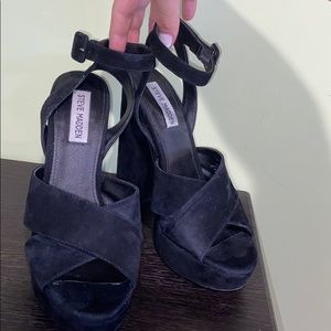 ALMOST NEW Steve Madden Platform JODI Heel
